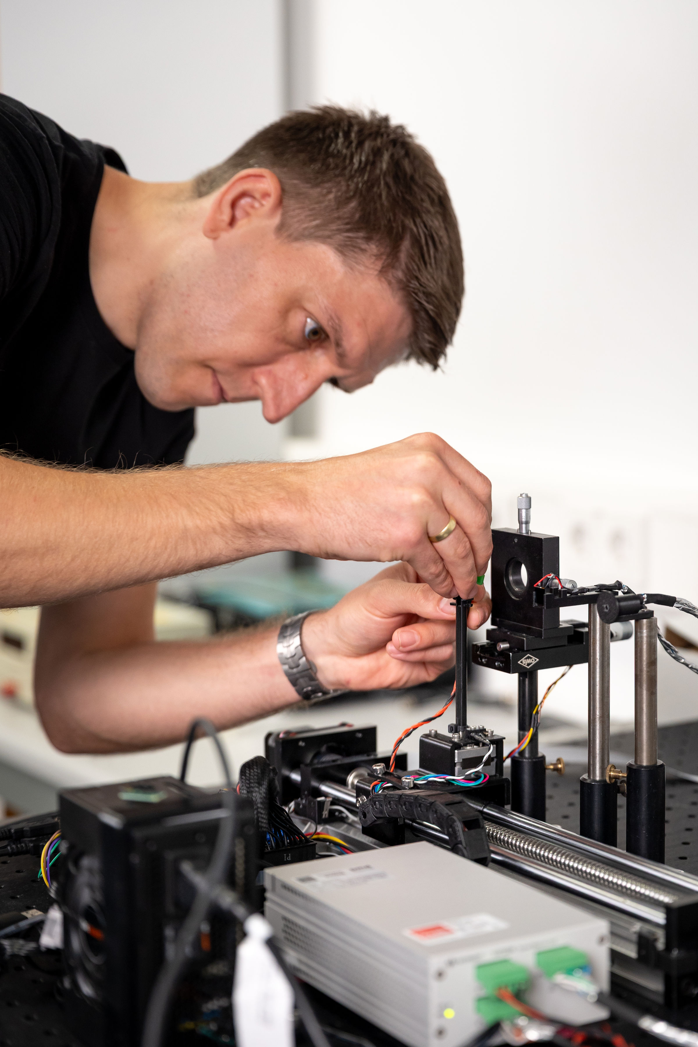 Optical characterization in laboratory